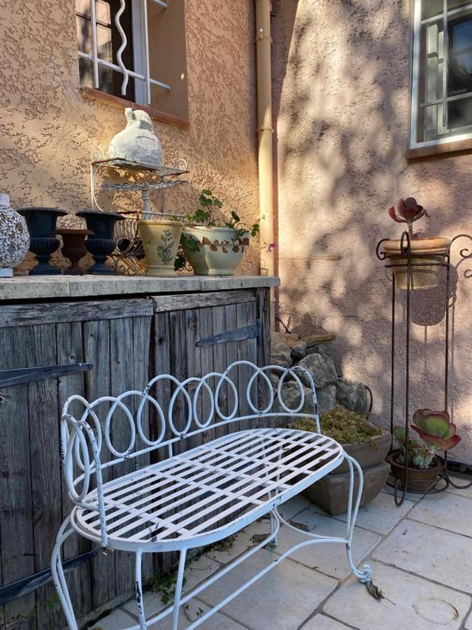 Bed and Breakfast L'Eveil En Provence Entrecasteaux Esterno foto