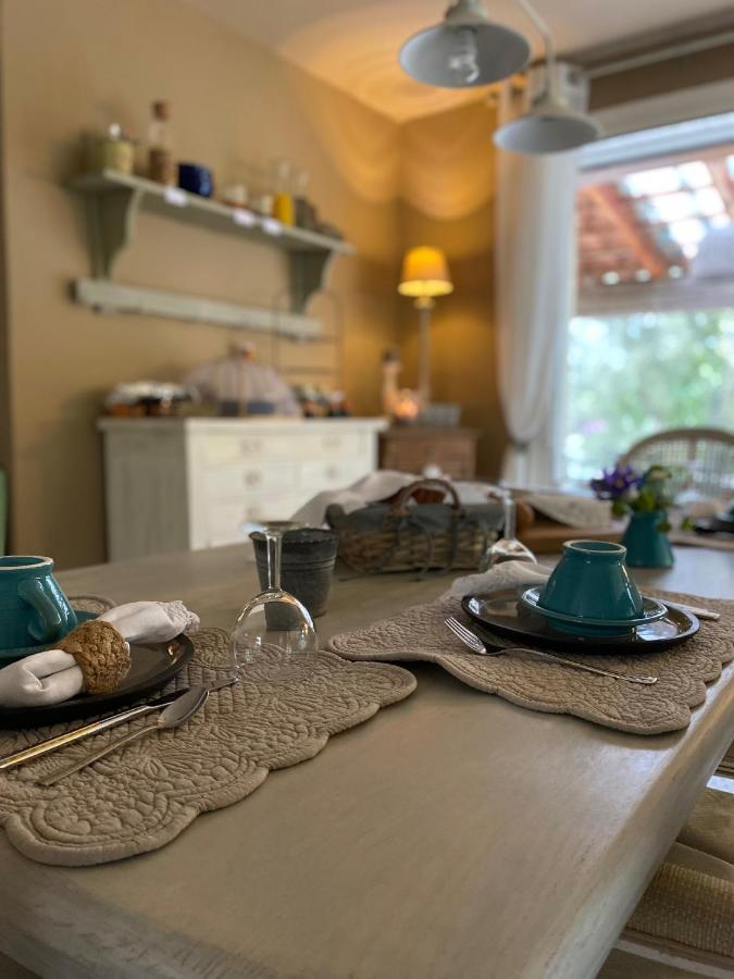 Bed and Breakfast L'Eveil En Provence Entrecasteaux Esterno foto
