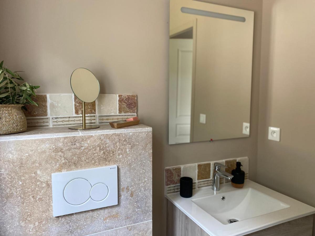 Bed and Breakfast L'Eveil En Provence Entrecasteaux Esterno foto