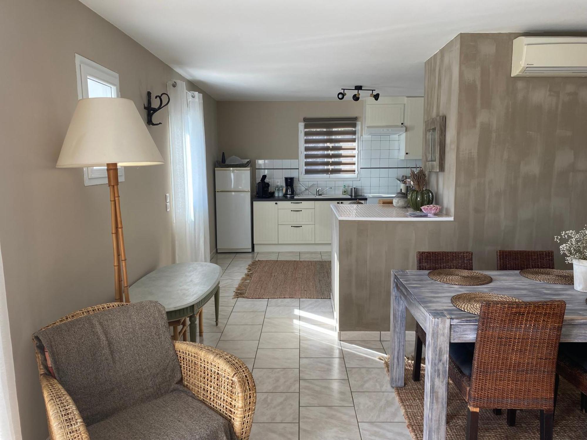 Bed and Breakfast L'Eveil En Provence Entrecasteaux Esterno foto